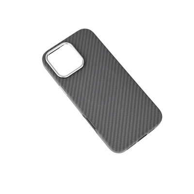 आयफोन 16 प्रो के लिए पतला 0.8 मिमी 16 ग्राम वजन मैग्नेटिक अरामाइड फाइबर फोन केस साइड इंजेक्शन और पूर्ण कवर के साथ