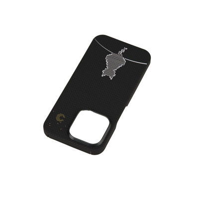 अल्ट्रा थिन 0.8mm मोटाई 16g वजन गंदगी-प्रतिरोधी एरामिड फाइबर फ़ोन केस iPhone 16 Pro Max के लिए