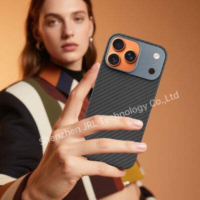 आईफोन 17 प्रो के लिए अनुकूलित धातु फ्रेम अल्ट्रा पतली अरामाइड कार्बन फाइबर मोबाइल कवर